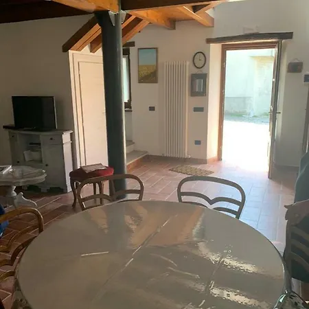 Casa Corchia-appartamento Per 4 * Roccaprebalza