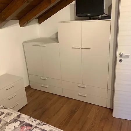 Casa Corchia-appartamento Per 4 * Roccaprebalza